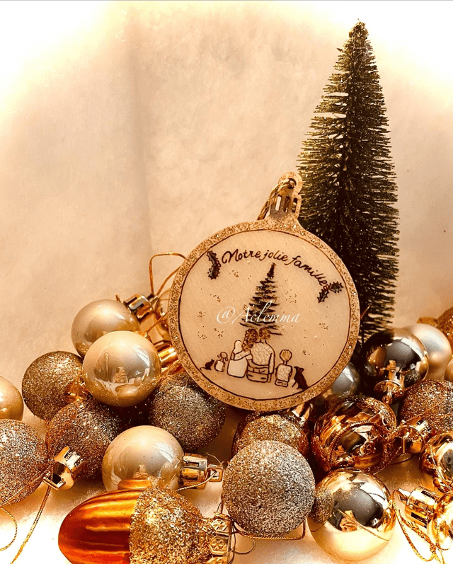 Boule de Noël &quot;Notre jolie famille&quot;
